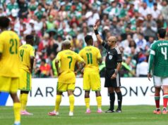 Pravidlá pozastavenia majstrovstiev sveta, pretože Mexiko vs Juhoafrická republika vidí tri červené karty Pravidlá pozastavenia majstrovstiev sveta, pretože Mexiko vs Juhoafrická republika vidí tri červené karty