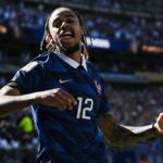 Prestupové správy NAŽIVO: Bradley Barcola do Arsenalu, Liverpool uniesol Newcastle, najnovšie Man Utd