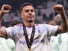 Prestupové správy NAŽIVO: Man Utd ponúka obrancu, Arsenal má za cieľ prvú dohodu, Liverpool hľadá eso 43 miliónov libier Prestupové správy NAŽIVO: Man Utd ponúka obrancu, Arsenal má za cieľ prvú dohodu, Liverpool hľadá eso 43 miliónov libier