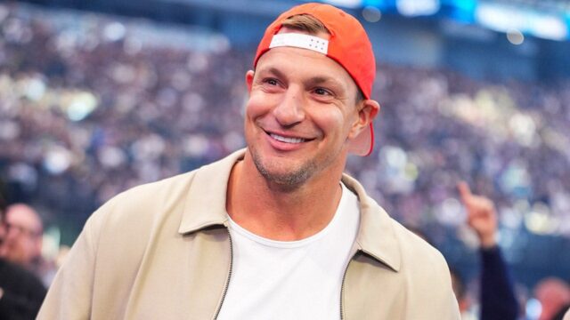 Rob Gronkowski nastavuje latku úspechu USMNT pred majstrovstvami sveta vo Rob Gronkowski nastavuje latku úspechu USMNT pred majstrovstvami sveta vo futbale