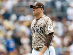 Rodičia pracujú na tom, aby naštartovali útok vs. Mets 24. mája 2026; San Diego, Kalifornia, USA; Manažér San Diego Padres Craig Stammen (14) odchádza z ihriska počas štvrtej zmeny proti Athletics v Petco Parku. Povinný kredit: David Frerker-Imagn Images