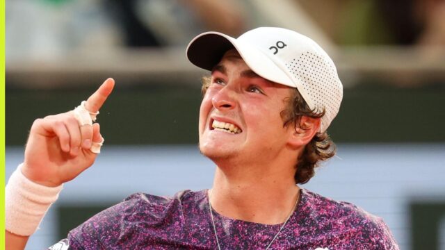 Roland Garros označili za „katastrofu“ po tom, čo sa stalo medzi Casperom Ruudom a Joaom Fonsecom
