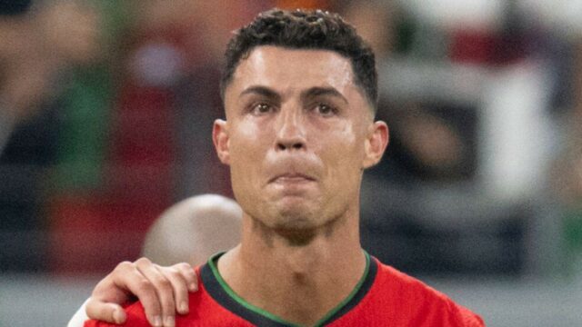 Ronaldo 'odstreľoval' tímovým kolegom v 'brutálnom' odstránení, keď Portugalsko implodovalo Ronaldo 'odstreľoval' tímovým kolegom v 'brutálnom' odstránení, keď Portugalsko implodovalo