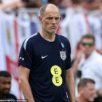 Roy Keane a Gary Neville pomenovali svoje rozdielne obavy o Anglicko na majstrovstvách sveta – vrátane Thomasa Tuchela, ktorý si vybral tím, vďaka ktorému je „nemožné súťažiť s najlepšími stredovými poľami“