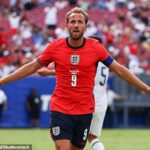 Harry Kane bol varovaný, že ak má mať Anglicko šancu na úspech na majstrovstvách sveta, musí byť citlivý na svoje umiestnenie.