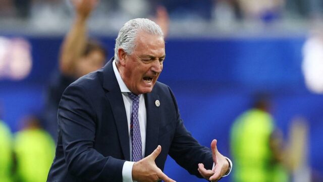 Rozzúrený tréner Paraguaja hovorí médiám, aby ustúpili jeho hráčom pred Rozzúrený tréner Paraguaja hovorí médiám, aby ustúpili jeho hráčom pred zápasom Turkiye FIFA World Cup 2026