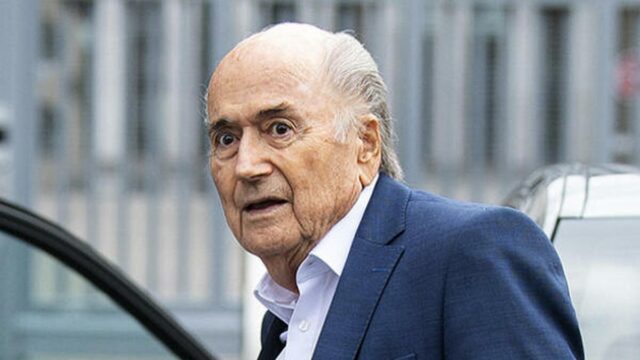 Sepp Blatter kritizoval FIFA a Infantino po tom, čo rozhodca Sepp Blatter kritizoval FIFA a Infantino po tom, čo rozhodca Omar Artan nedostal vstup na Majstrovstvá sveta vo futbale 2026