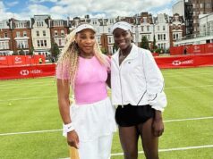 Serena Williamsová prvýkrát zobrazená po tom, ako vo veku 44 rokov oznámila šokový návrat k tenisu Serena Williamsová bola na fotke v Queen's Club v Londýne pred jej návratom k tenisu