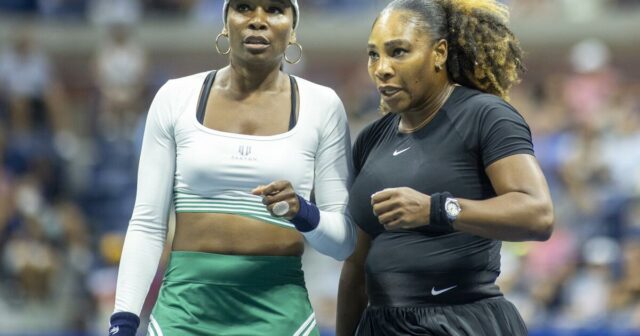 Serena a Venus Williamsové budú hrať Wimbledon ako štvorhru s divokou kartou
