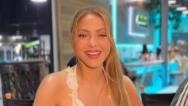 Shakira hovorí o rozdelení Gerarda Piqueho, keď pieseň Svetového pohára Shakira otvorila svoj milostný život na sociálnych sieťach