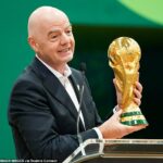 Prezidenta Gianniho Infantina vyzvala americká kongresmanka, aby sa „vysvetlil“ ohľadom cien lístkov na tohtoročné letné majstrovstvá sveta v Spojených štátoch s kritikou súvisiacich nákladov.