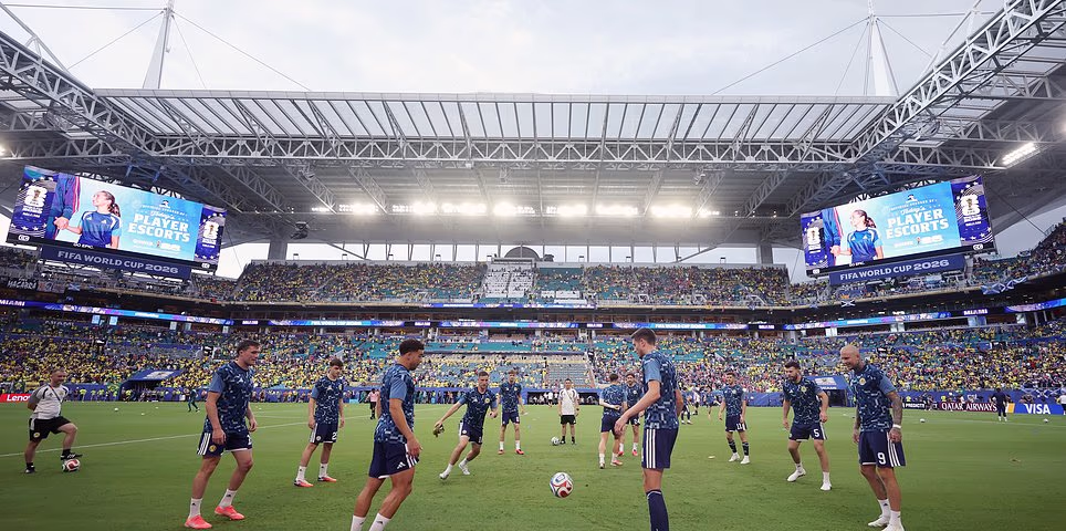 Škótsko vs Brazília – Majstrovstvá sveta C LIVE: Tartan Army sa snaží upevniť historické miesto vo vyraďovacích súbojoch pred skľučujúcim súbojom s 5-násobnými šampiónmi – keď WAG zostúpia na Miami