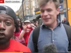 Sky Sports prinútené ospravedlniť sa za X-hodnotenú poznámku počas odovzdávania trofejí Arsenalu Prehliadka Arsenalu Premier League