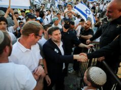 Smotrich hovorí, že Izrael preberá kontrolu nad Hebronom | Správy o konflikte medzi Izraelom a Palestínou Smotrich hovorí, že Izrael preberá kontrolu nad Hebronom | Správy o konflikte medzi Izraelom a Palestínou
