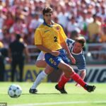 Andres Escobar bol chladnokrvne zavraždený krátko po svojom vlastnom góle pri katastrofe kolumbijského Svetového pohára v roku 1994 – a mnoho ľudí verí, že tieto dve udalosti spolu súvisia.