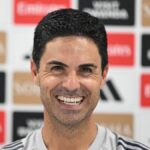 Mikela Artetu poteší, že Arsenal vraj v letnom prestupovom období napreduje