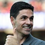 Mikel Arteta a odznak Arsenalu