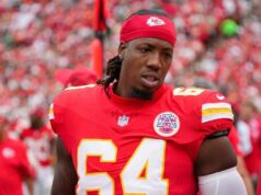 Správy: Falcons získavajú OT Wanya Morris od Chiefs 14. septembra 2025; Kansas City, Missouri, USA; Kansas City Chiefs Wanya Morris (64) počas druhého polčasu zápasu proti Philadelphia Eagles na GEHA Field na Arrowhead Stadium. Povinný kredit: Denny Medley-Imagn Images
