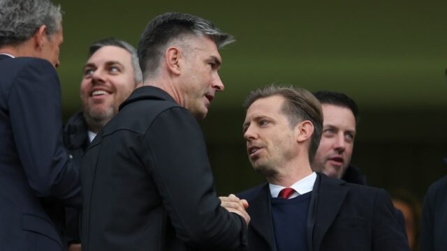 LIVERPOOL, ANGLICKO - 21. SEPTEMBER: Hlavný tréner Andoni Iraola z Bournemouthu počas zápasu Premier League medzi Liverpool FC a AFC Bournemouth na Anfielde 21. septembra 2024 v Liverpoole v Anglicku. (Foto Robin Jones - AFC Bournemouth/AFC Bournemouth cez Getty Images)