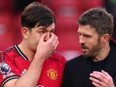 Správy z Man Utd: Harry Maguire sa rozhodol ako „kontaktný“ transfer v hodnote 80 miliónov libier Michael Carrick hovorí s Harrym Maguire
