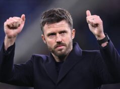 Správy z Man Utd: Michael Carrick je pripravený získať prestupovú podporu vo výške 19 miliónov libier ako hviezda „podpíše dohodu“ Michael Carrick odznak Manchester United
