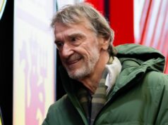 Správy z Man Utd: Sir Jim Ratcliffe dáva 100 miliónov libier na prestup zelenú, keď prekvapene vyletí Spolumajiteľ Manchestru United Sir Jim Ratcliffe