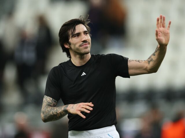 Spurs povedali, že podpísanie výnimočného Tonaliho by stálo klubový rekordný Spurs povedali, že podpísanie výnimočného Tonaliho by stálo klubový rekordný poplatok
