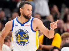 Steph Curry z Warriors podpísal zmluvu s čínskou Li-Ning Steph Curry z Warriors podpísal zmluvu s čínskou Li-Ning