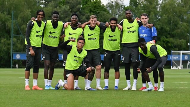 Štyri prestupy Chelsea už boli ukončené, keďže bolo oznámených deväť Tréning Chelsea v minulej sezóne v Cobhame