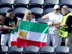 Sudca potvrdil zákaz FIFA pre starú vlajku Iránu na majstrovstvách sveta v Los Angeles Sudca potvrdil zákaz FIFA pre starú vlajku Iránu na majstrovstvách sveta v Los Angeles