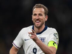 Super fit futbalové hviezdy zdieľajú tie najlepšie „vinné potešenia“, aby ich pokúšali počas podvádzania Jude Bellingham vyzerá vo svojej anglickej súprave chudo