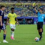 Cesar Ramo ukázal Ryanovi Christiemu žltú kartu počas víťazstva Brazílie na majstrovstvách sveta nad Škótskom