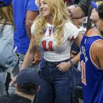 Sydney Sweeney bol headlinerom A-listu fanúšikov New York Knicks, ktorí absolvovali výlet do San Antonia