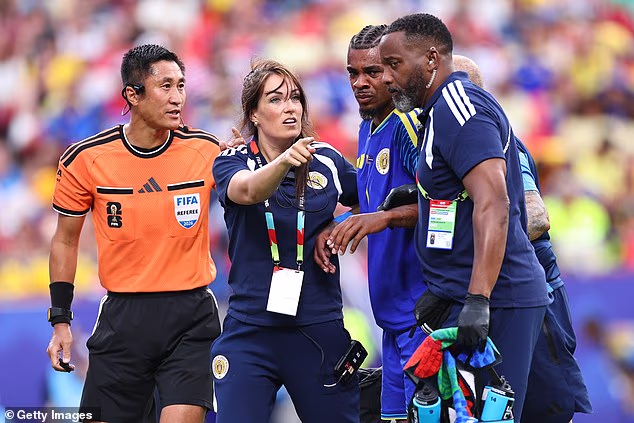 Lekárka z Curacaa Suzanne Huurman verí, že sex na veľkých turnajoch je pre futbalistov užitočný