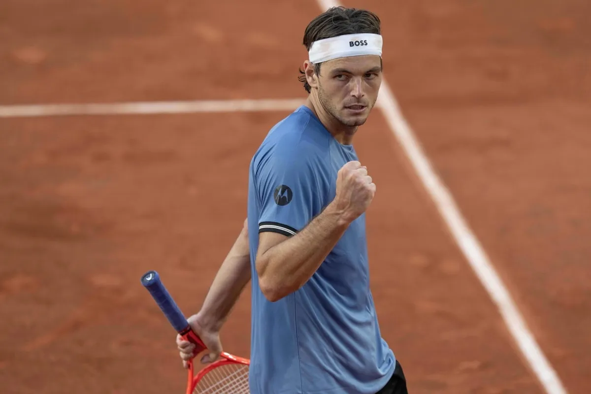 24. mája 2026; Paríž, Francúzsko; Taylor Fritz zo Spojených štátov reaguje vo svojom zápase prvého kola proti Nisheshovi Basavareddymu zo Spojených štátov v prvý deň na Stade Roland Garros. Povinný kredit: Susan Mullane-Imagn Images