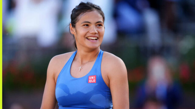 Tenis potrebuje po nedávnych akciách Emmy Raducanu zmeniť pravidlá Tenis potrebuje po nedávnych akciách Emmy Raducanu zmeniť pravidlá