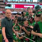 Thomas Tuchel zostal fajčiť so skupinou fotografov na otváracom zápase majstrovstiev sveta v Anglicku