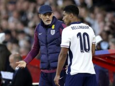 Thomas Tuchel musí prestať hrať hry s Jude Bellinghamom – je to generačný talent, ktorý si Anglicko nemôže dovoliť prehliadať a zaslúži si, aby mu verili od začiatku na majstrovstvách sveta, píše OLIVER HOLT Zdá sa, že anglický šéf Thomas Tuchel má občas trochu napätý vzťah s Jude Bellinghamom. Pred rokom označil Bellinghamove vyčíňanie na ihrisku ako „odpudivé“.