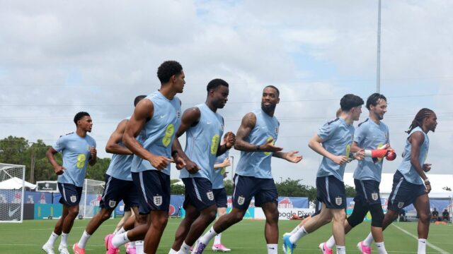 Anglický futbalový tím trénuje na Floride