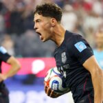 Sebastian Berhalter oslavuje gól