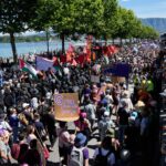 Tisíce ľudí protestujú, keď sa Trump a ďalší svetoví lídri stretnú na summite G7 | Správy o protestoch