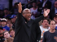 Tréner Knicks Mike Brown roztrhol funkcionárov po prehre so Spurs v 3. zápase Tréner Knicks Mike Brown roztrhol funkcionárov po prehre so Spurs v 3. zápase