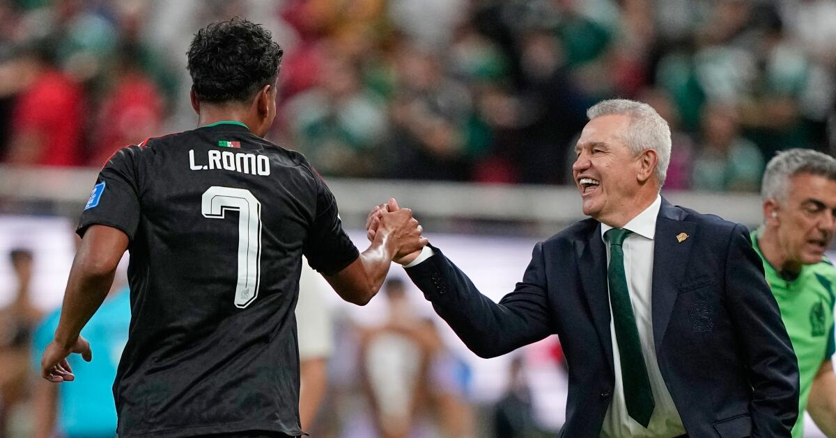 Tréner Mexika Javier Aguirre odpovedá kritikom postupom