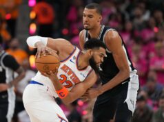Trump povedal, že sa zúčastní finále NBA v New Yorku, aby podporil Knicks Trump povedal, že sa zúčastní finále NBA v New Yorku, aby podporil Knicks