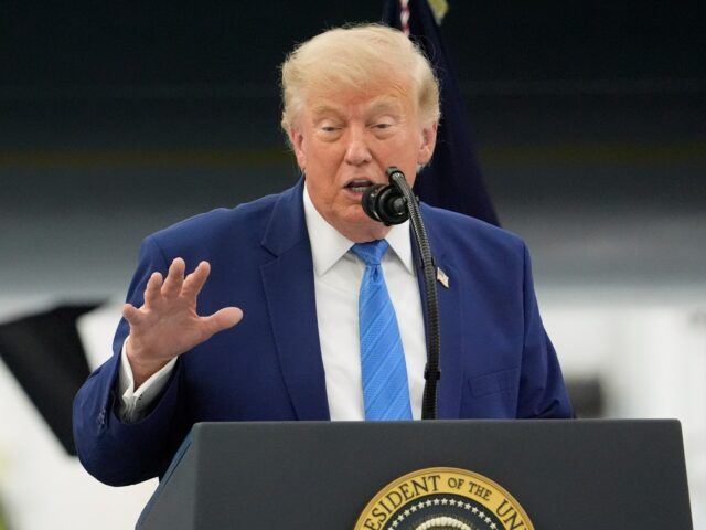 Trump sľubuje, že Irán nebude účtovať poplatky za Hormuzský prieliv, tvrdí však, že USA by mohli | Správy Donalda Trumpa
