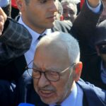 Tuniský súd odsúdil vodcu Ennahdha Racheda Ghannouchiho na doživotie | Politické správy