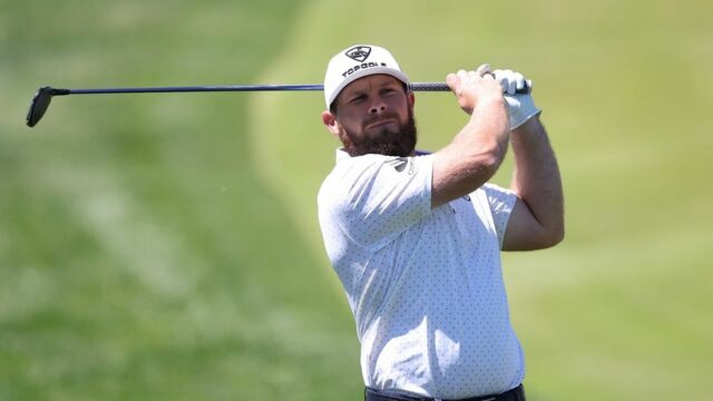 12. mája 2026; Newtown Square, Pennsylvania, Tyrrell Hatton hrá ranu na osemnástej jamke počas tréningového kola golfového turnaja PGA Championship v Aronimink Golf Club. Povinný kredit: Bill Streicher-Imagn Images