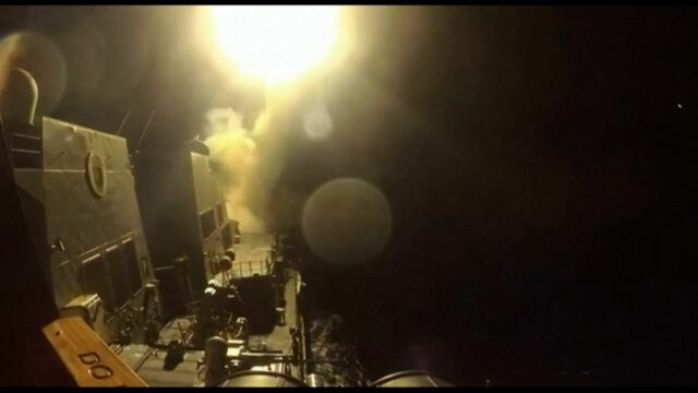 USA zverejnili video vojnovej lode odpaľujúcej rakety pri útokoch na Irán | Zbrane
