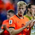 Jan Paul van Hecke debutoval na majstrovstvách sveta za Holandsko proti Japonsku počas prestupových spojení s Tottenhamom Hotspur