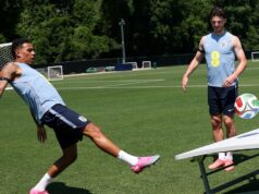Úloha Declana Ricea pri prestupe Morgana Rogersa do Arsenalu s rastúcou nádejou na majstrovstvách sveta Arsenal dúfa, že Declan Rice presvedčí Morgana Rogersa, aby sa toto leto pripojil k Gunners.